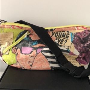 🔥🔥HOST PICK🔥🔥POP ART MULTI COLORED BEACH BAG